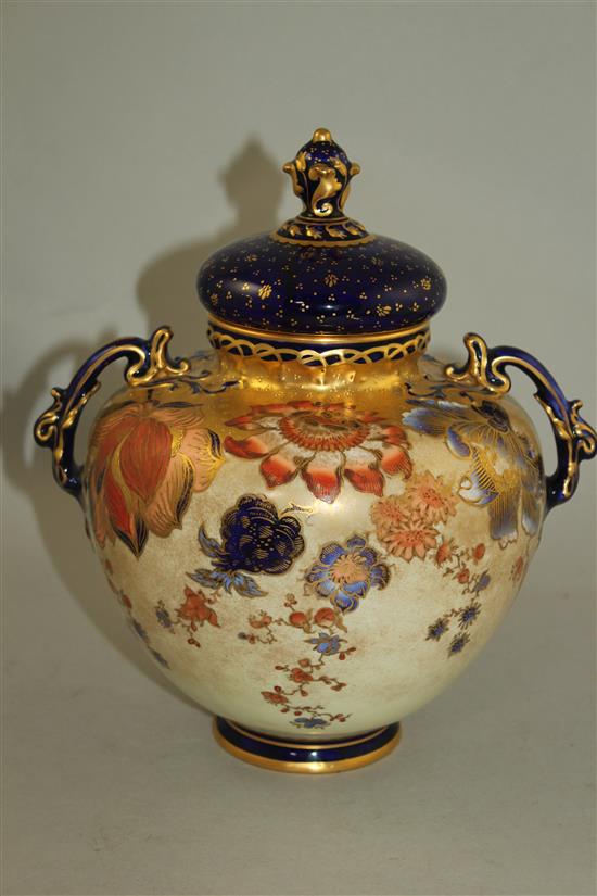 A large fine Royal Crown Derby vase and cover, c.1903, 24cm